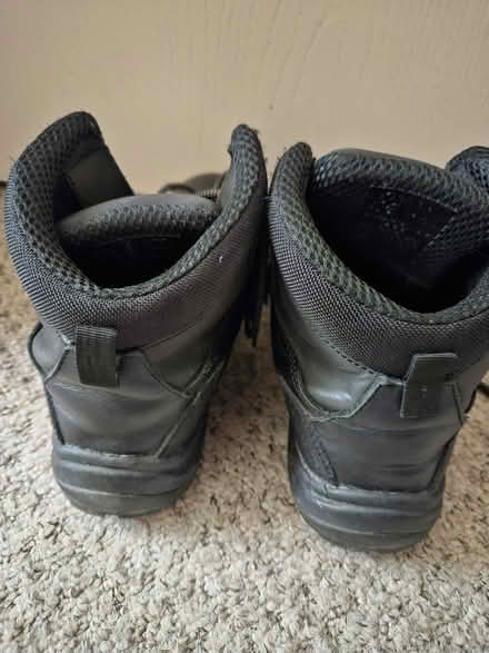 Photo of free Work boots (Aylesbury HP20) #2
