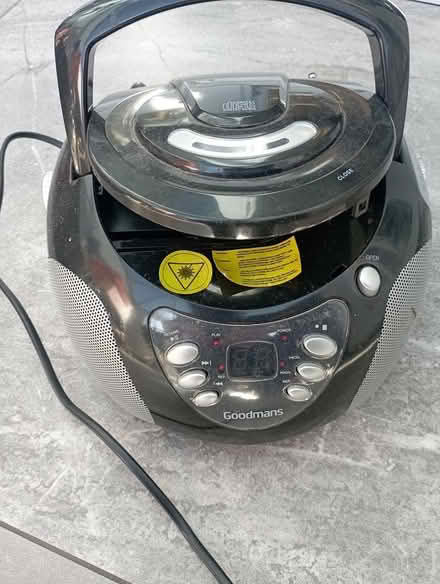 Photo of free Cd player with radio (St Albans AL4) #1