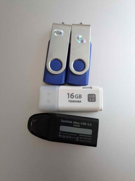 Photo of free usb sticks (Aldrington BN3) #1