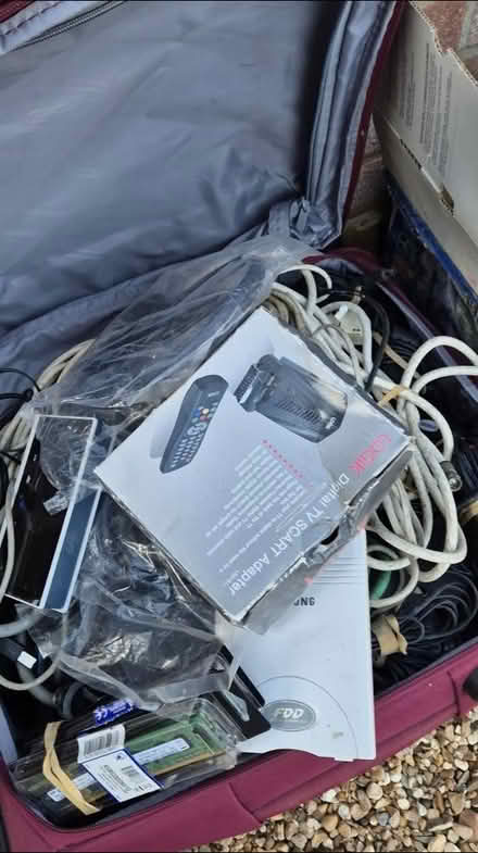 Photo of free Mixed household bits & bobs (Feltham TW13) #2