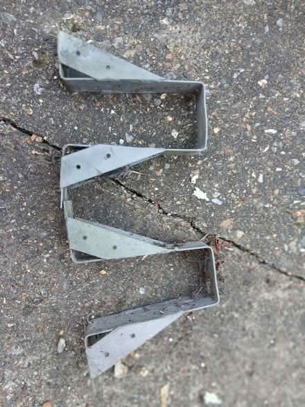 Photo of free 2 joist hangers (Welwyn AL6) #1