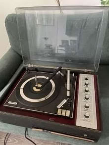 Photo of free Vintage Philips record player (Richmond TW10) #2