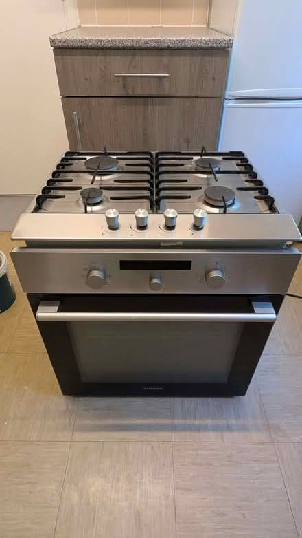 Photo of free Samsung Gas Hob & Electric Oven (Integrated) (Churchfield B71) #3