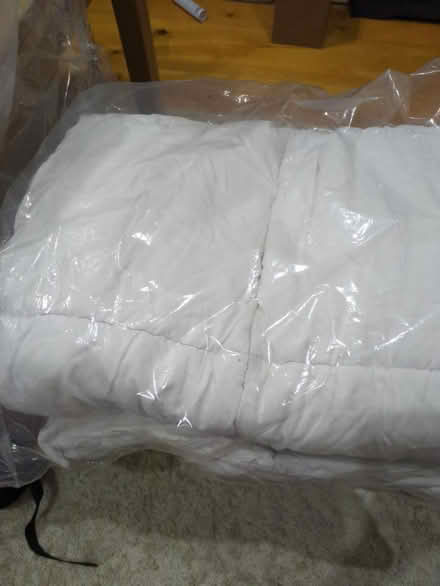 Photo of free Double duvet (Tooting) #1