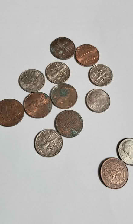 Photo of free US coins , small denomination RG26 (Bramley, Hants RG26) #1