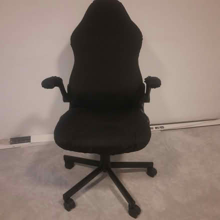 Photo of free Gaming/Office Chair (Le182rs) #1