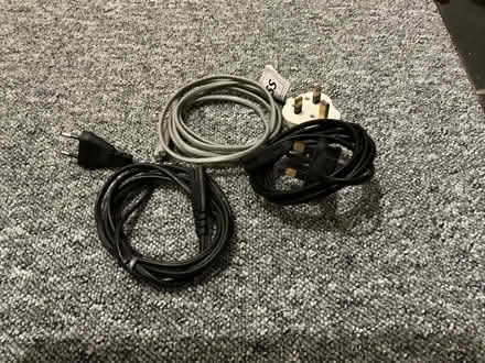 Photo of free 2-pin Power cables (Newhaven BN9) #1