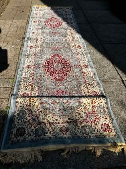 Photo of free Rug (Horsham RH13) #1