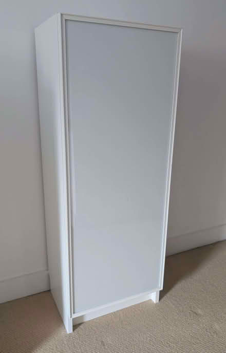 Photo of free White cabinet with glass door (Clerkenwell EC1M) #2