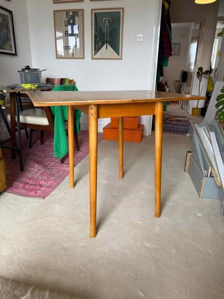 Photo of free Extendable kitchen table (Hackney E8) #1