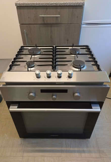 Photo of free Samsung Gas Hob & Electric Oven (Integrated) (Churchfield B71) #1