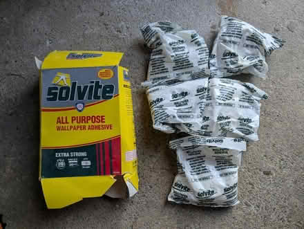 Photo of free Wallpaper adhesive (G61) #1