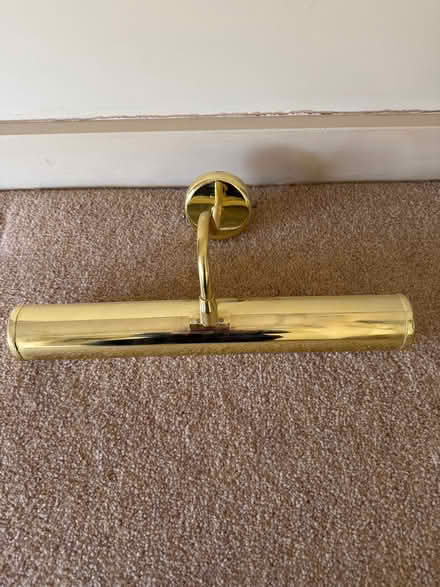 Photo of free Picture light x 2 (Murton/Hilton CA16) #2