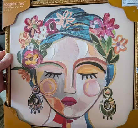 Photo of free Frida Kahlo painting (Everett) #1