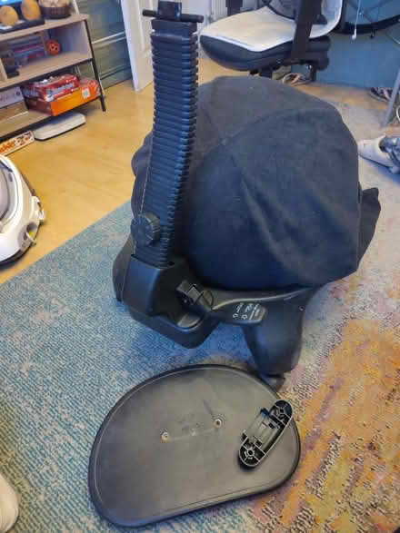 Photo of free Ball office chair (IG11 Barking) #4