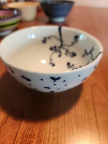 Photo of free four bowls (Brookland) #4