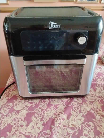 Photo of free Air fryer (PO15 Hill Park) #1