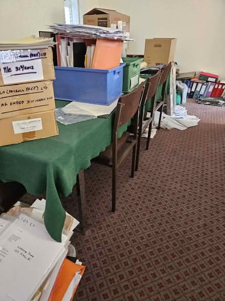 Photo of free Large Table (Central Reading RG1) #1