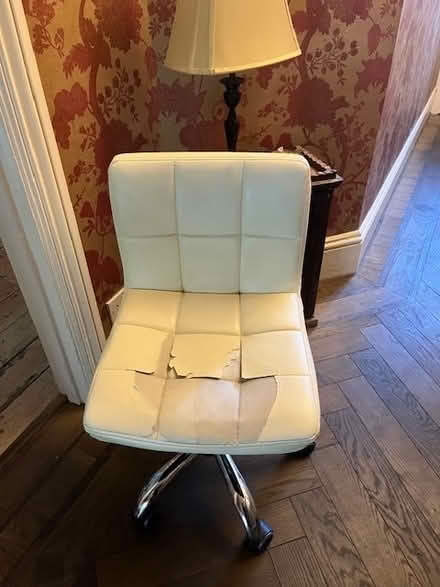 Photo of free Cream faux leather desk chair (EN5) #1