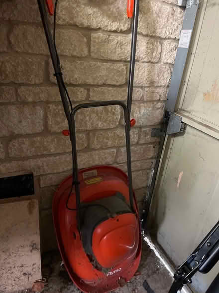 Photo of free Petrol flymo (Leckhampton) #1