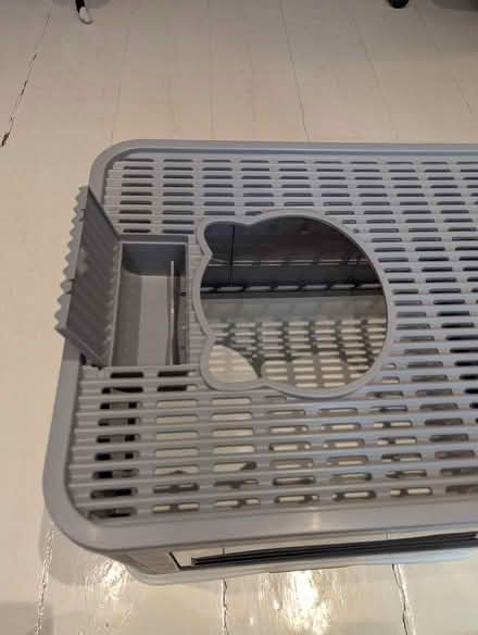 Photo of free Cat litter tray hooded #2 (SE3) #2