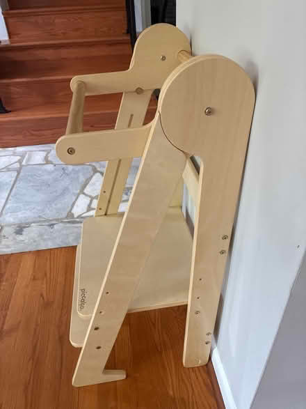 Photo of free 2 Piccalio Toddler stands (Colesville, md) #2