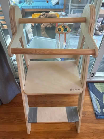 Photo of free 2 Piccalio Toddler stands (Colesville, md) #3