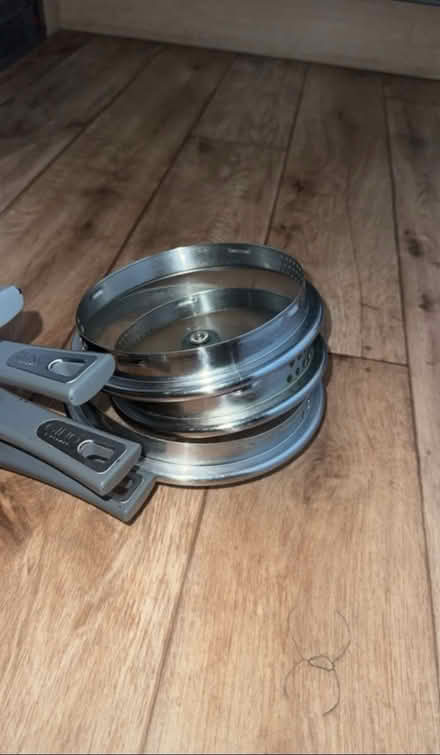 Photo of free Gino pot with pan (Gem street L5) #2