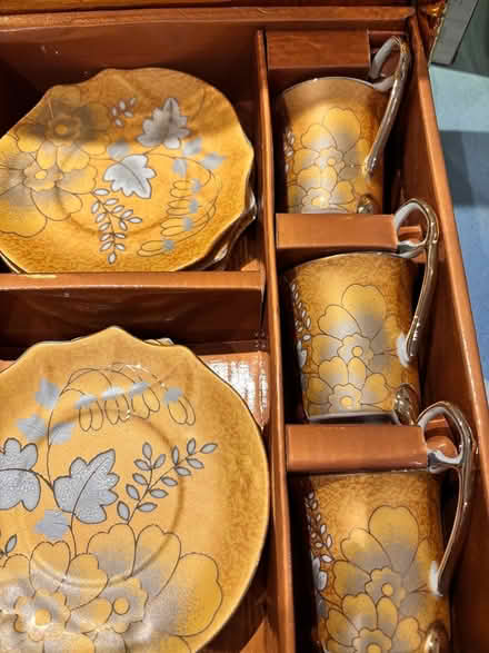 Photo of free 6 gold coffee cups and saucers (W6 Hammersmith) #2