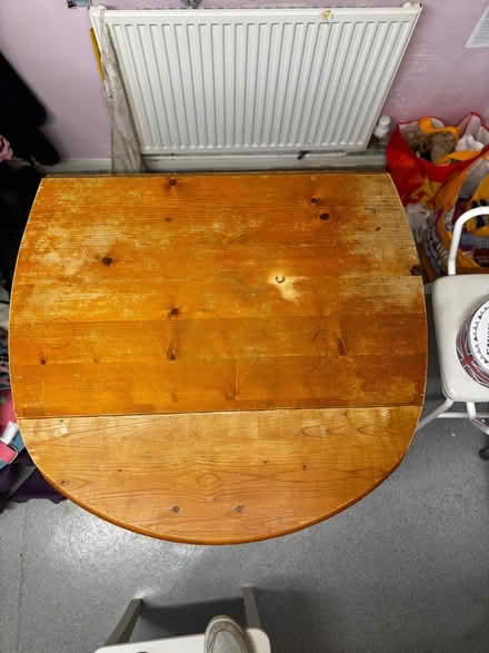 Photo of free Pine table was round, single pedestal (Far Bletchley MK3) #4