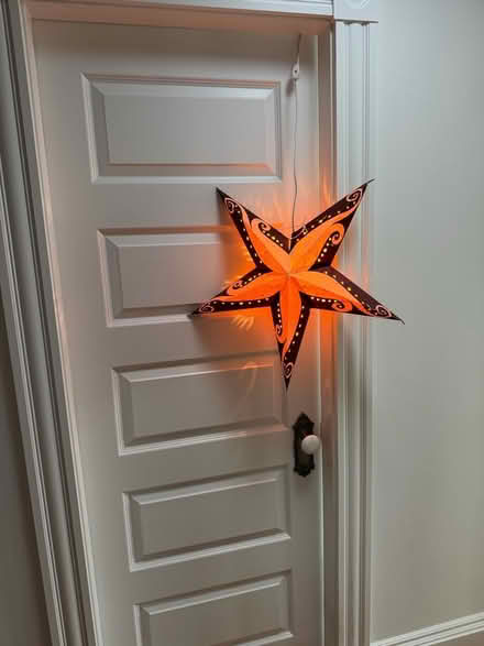 Photo of free 2 paper stars (Davis Sq) #1