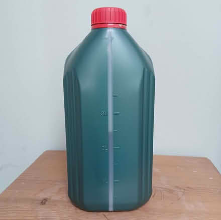 Photo of free About 2.5L Engine Oil (North Hinksey OX2) #2