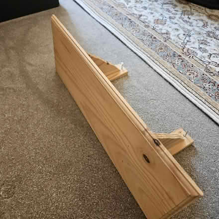 Photo of free Pine shelf with pine brackets & screws (IP5) #1