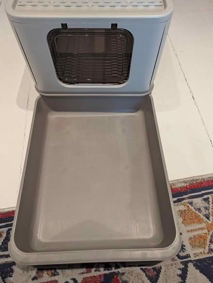 Photo of free Cat Litter Tray Hooded (SE3) #2