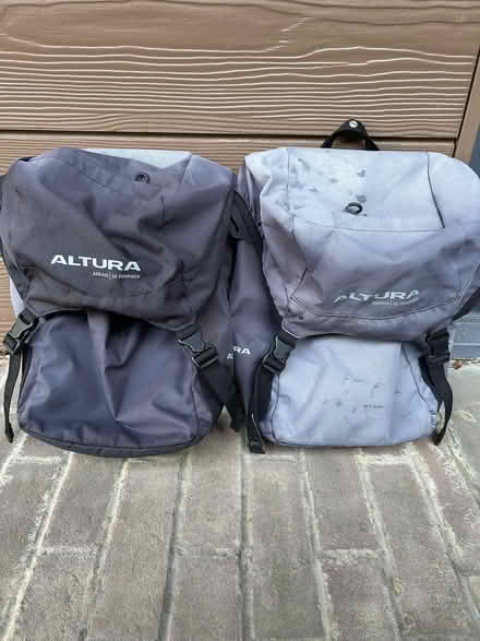 Photo of free bike panniers (1 set of 2) (Abingdon-on-Thames OX14) #1