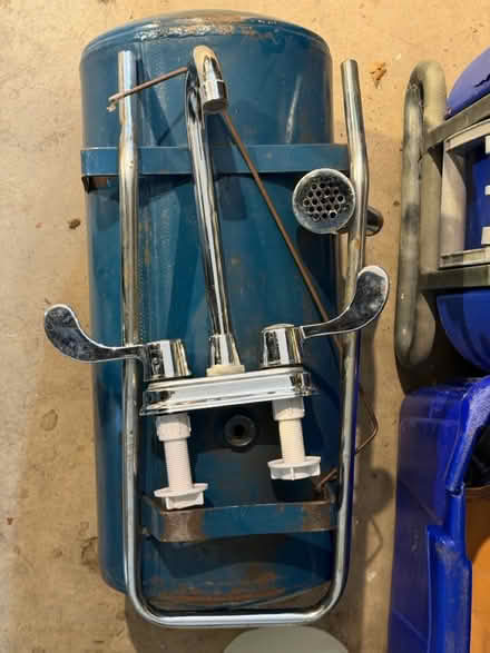 Photo of free Scrap metal for recycling (Darien - near 75th x Cass Ave.) #2