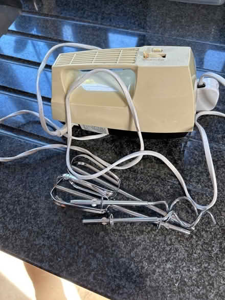 Photo of free Electric food mixer (Haldens AL6) #1