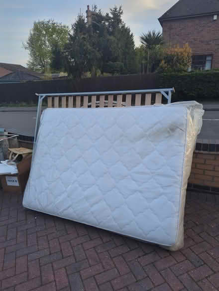 Photo of free Double bed frame (Le97fb) #2