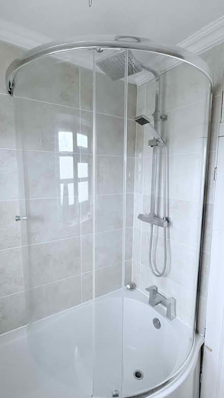 Photo of free glass bath/shower screen (Baldock) #3