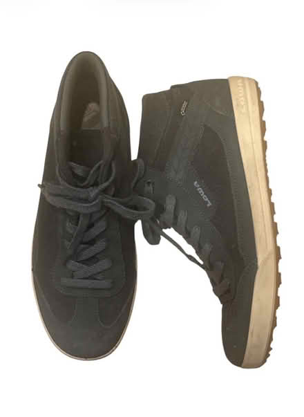 Photo of free Gore-Tex Lowa Woman’s Sneakers (Brooklyn Storage) #1