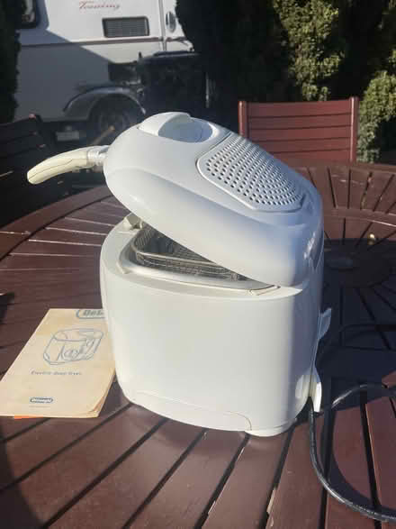 Photo of free Deep Fat Fryer -DeLonghi (West Bridgford NG2) #4
