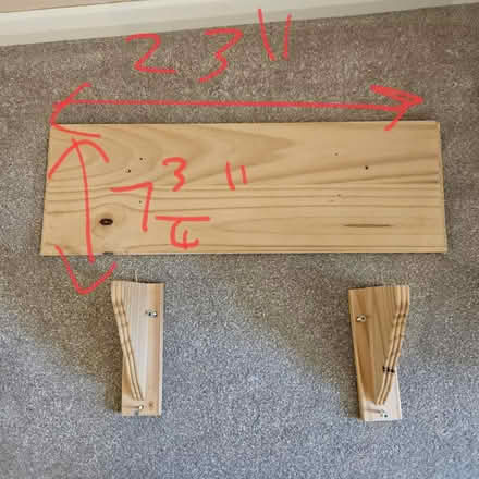 Photo of free Pine shelf with pine brackets & screws (IP5) #4