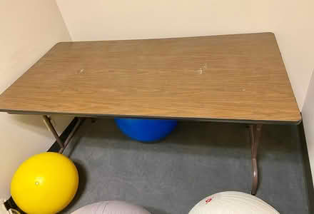 Photo of free Table (Downtown) #1