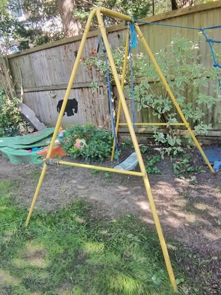Photo of free Swing for kids (KT6 Surbiton) #1