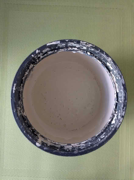 Photo of free Dulux paint (Beulah Hill SE19) #4