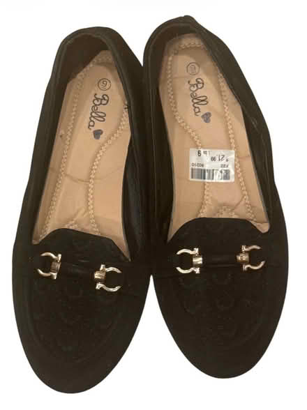 Photo of free Bella Woman’s Shoes (Brooklyn Storage) #1