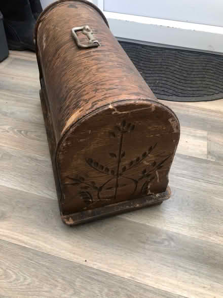 Photo of free Hand sewing machine (Haddon) #2