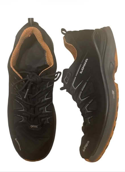 Photo of free Gore Tex Lowa Woman’s Sneaker (Brooklyn Storage) #1