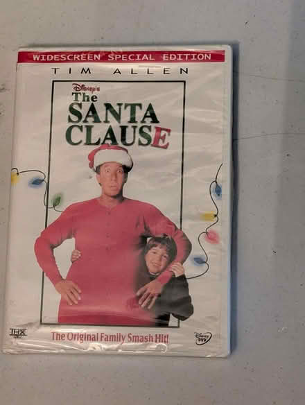 Photo of free Santa DVD (leslieville) #1
