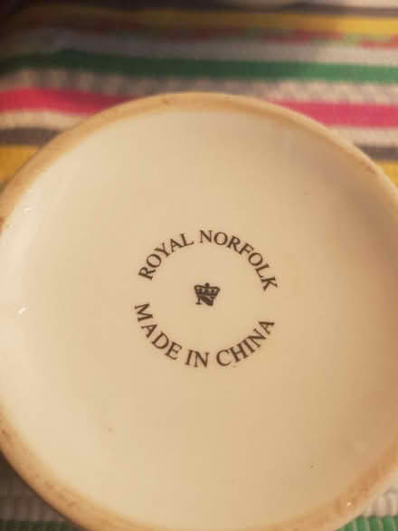 Photo of free Dinner Service (South Ockendon RM15) #1